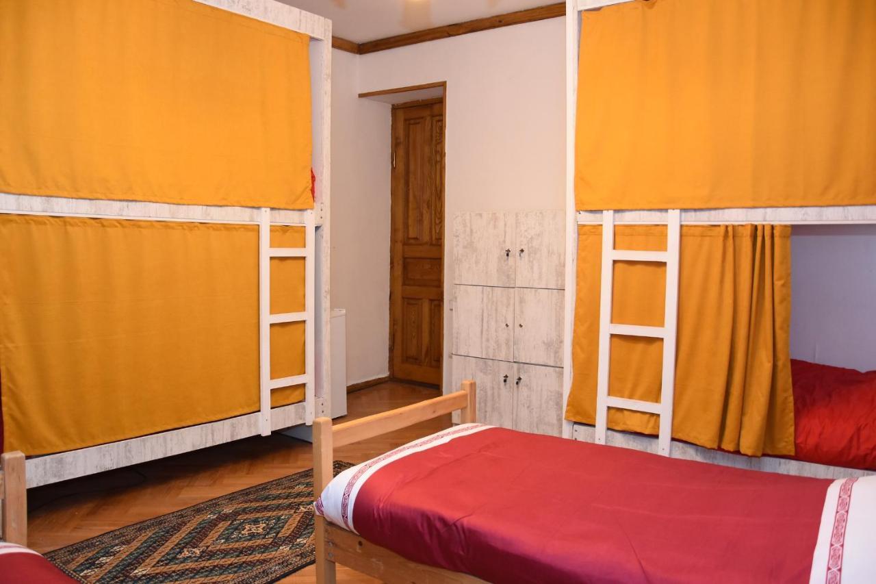 Parallax Hotel And Apartments Tbilisi Bagian luar foto