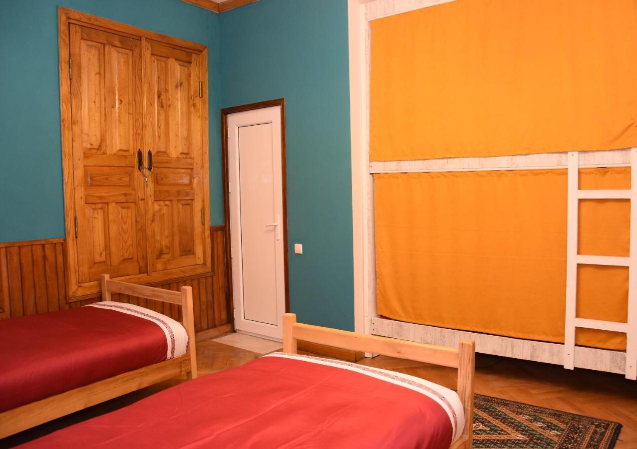 Parallax Hotel And Apartments Tbilisi Bagian luar foto