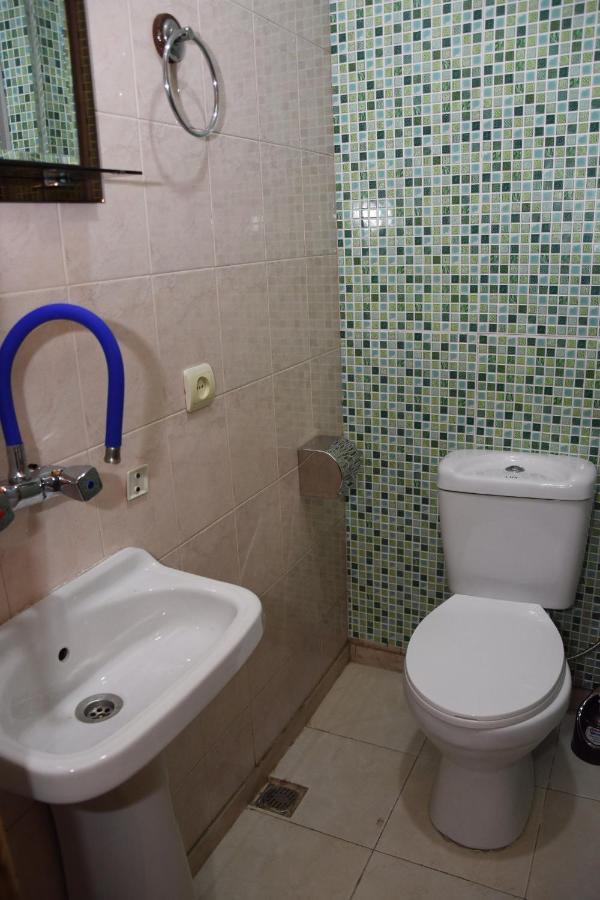 Parallax Hotel And Apartments Tbilisi Bagian luar foto