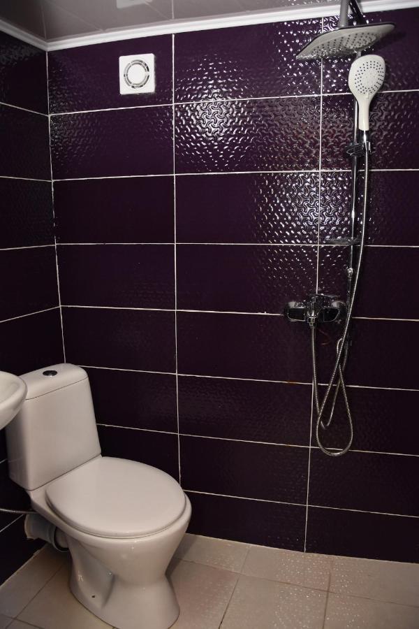 Parallax Hotel And Apartments Tbilisi Bagian luar foto