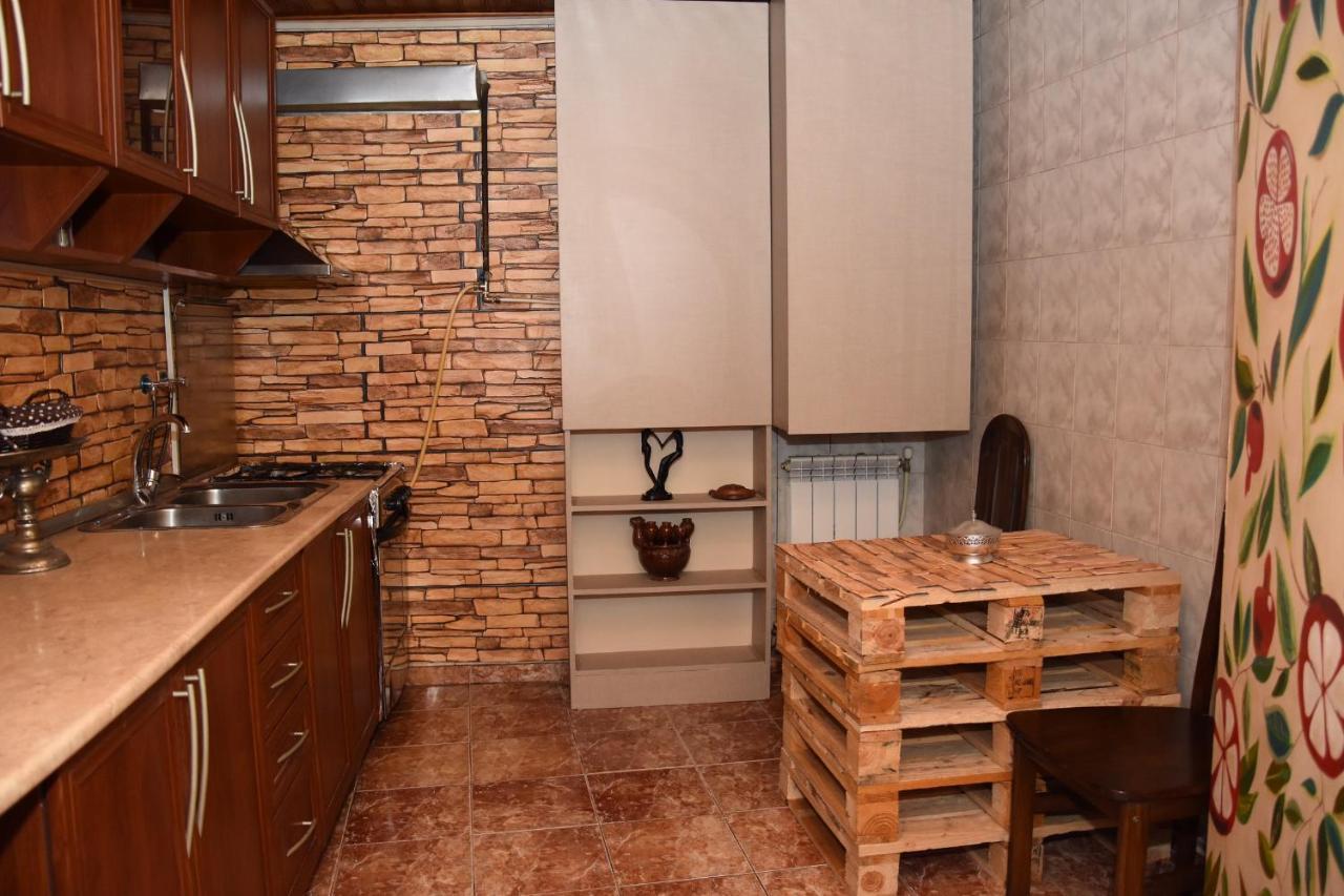 Parallax Hotel And Apartments Tbilisi Bagian luar foto