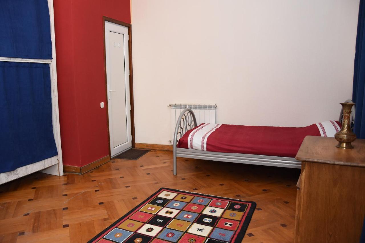 Parallax Hotel And Apartments Tbilisi Bagian luar foto